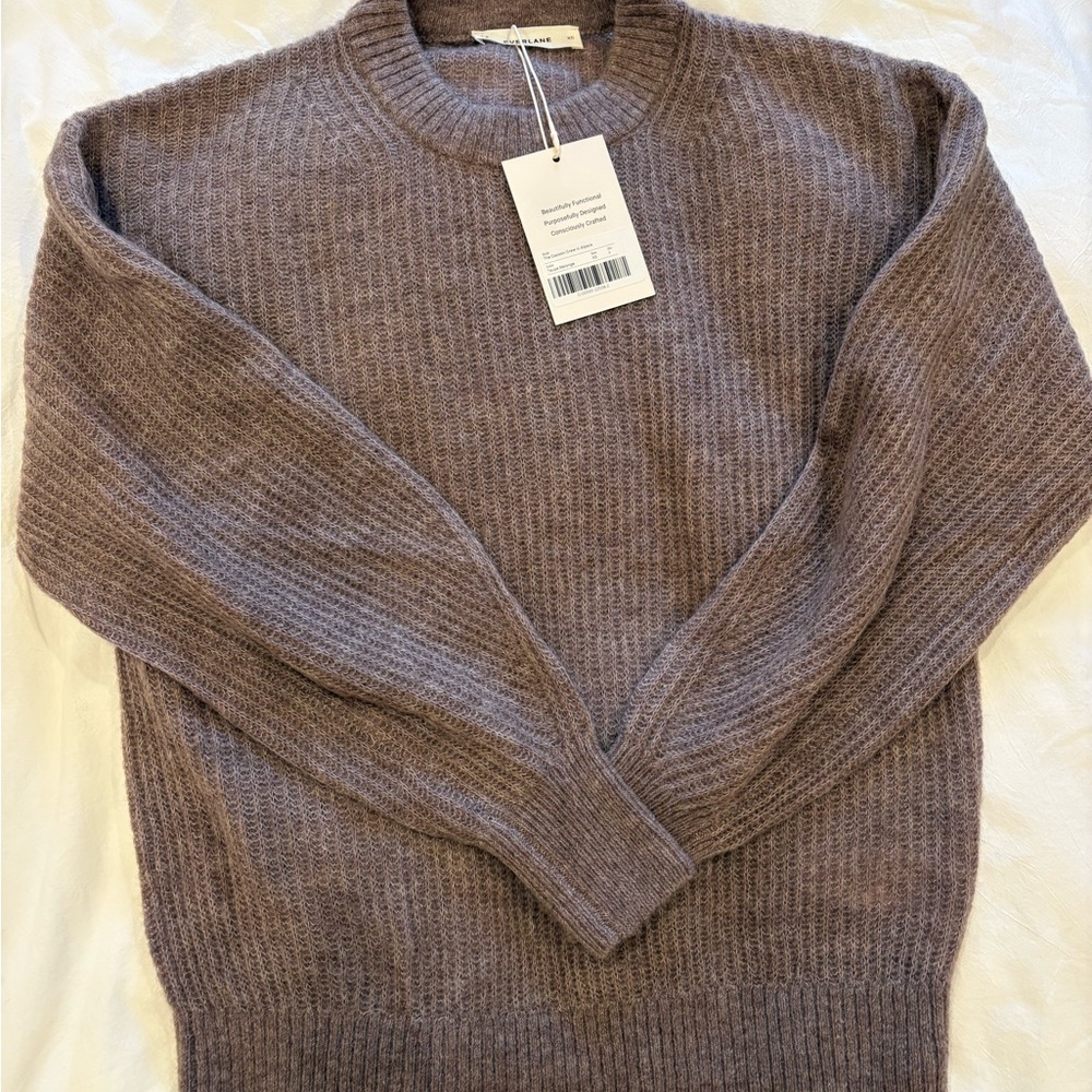 Everlane The Cocoon Crew in Alpaca - Picture 5 of 5